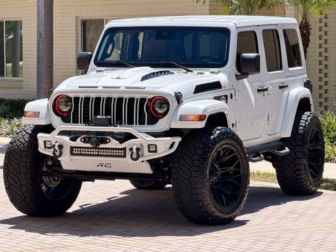Used 2025 Jeep Wrangler Unlimited Sport AWD/4WD image 44