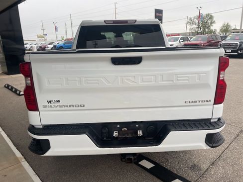 Used 2023 Chevrolet Silverado 1500 Custom AWD/4WD image 4