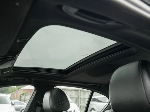 Used 2017 BMW 530i xDrive 530i xDrive Sedan 4D image 18