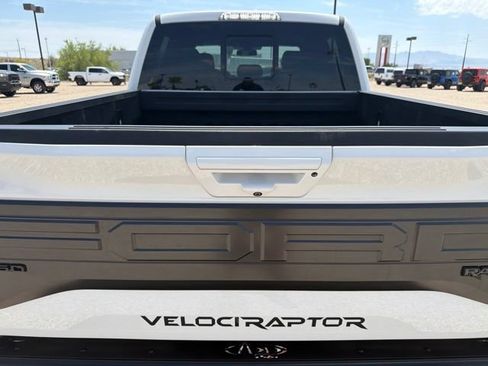 Used 2018 Ford F150 Raptor w/ Equipment Group 802A Luxury AWD/4WD image 10
