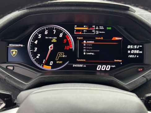 Used 2018 Lamborghini Huracan Performante image 22