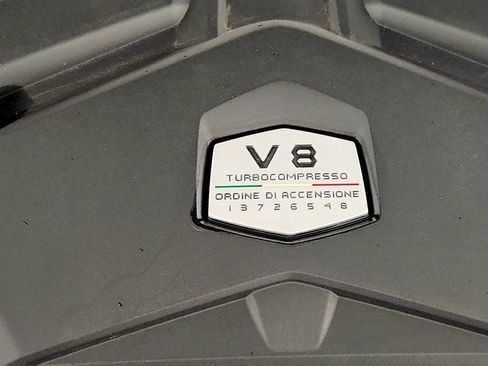 Used 2022 Lamborghini Urus AWD with Carbon Fiber Packages image 44