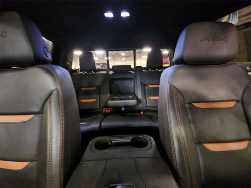 Certified 2022 GMC Sierra 1500 AT4 w/ AT4 Premium Package image 35
