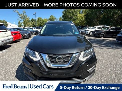 Certified 2020 Nissan Rogue SV w/ Premium Package AWD/4WD image 2