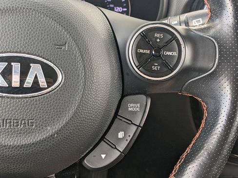 Certified 2017 Kia Soul ! w/ Tech Package image 21