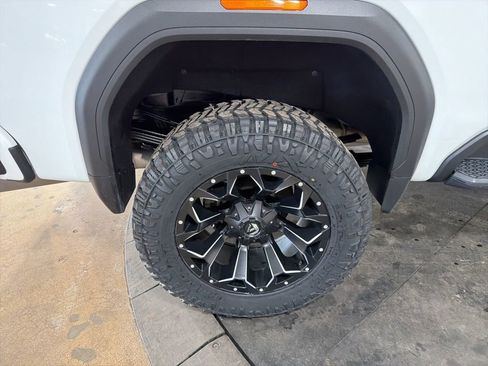 Used 2022 GMC Sierra 3500 AT4 w/ AT4 Preferred Package image 41