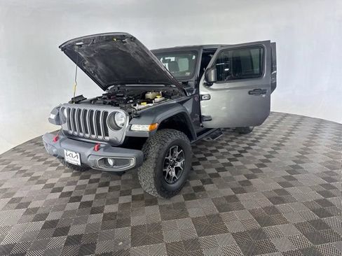 Used 2018 Jeep Wrangler Unlimited Rubicon AWD/4WD image 12