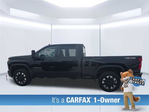 Used 2020 Chevrolet Silverado 2500 Custom w/ Custom Value Package AWD/4WD image 2