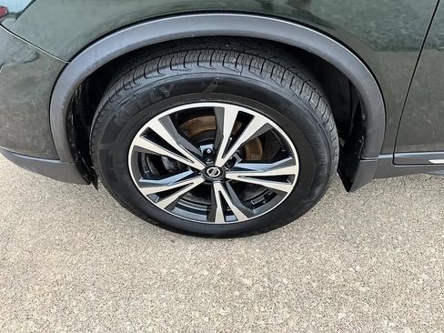 Used 2018 Nissan Rogue SL w/ Premium Package AWD/4WD image 10