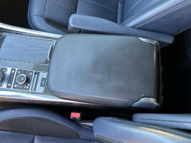 Used 2019 Land Rover Range Rover Sport Supercharged AWD/4WD image 32
