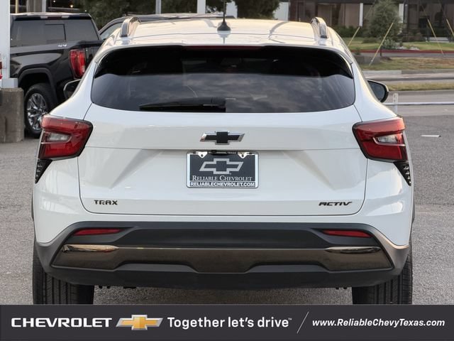 Used 2024 Chevrolet Trax ACTIV w/ Driver Confidence Package FWD image 7