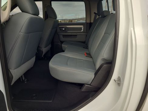 Used 2019 RAM 1500 Classic SLT image 22