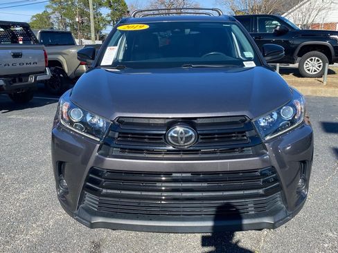 Used 2019 Toyota Highlander SE image 21