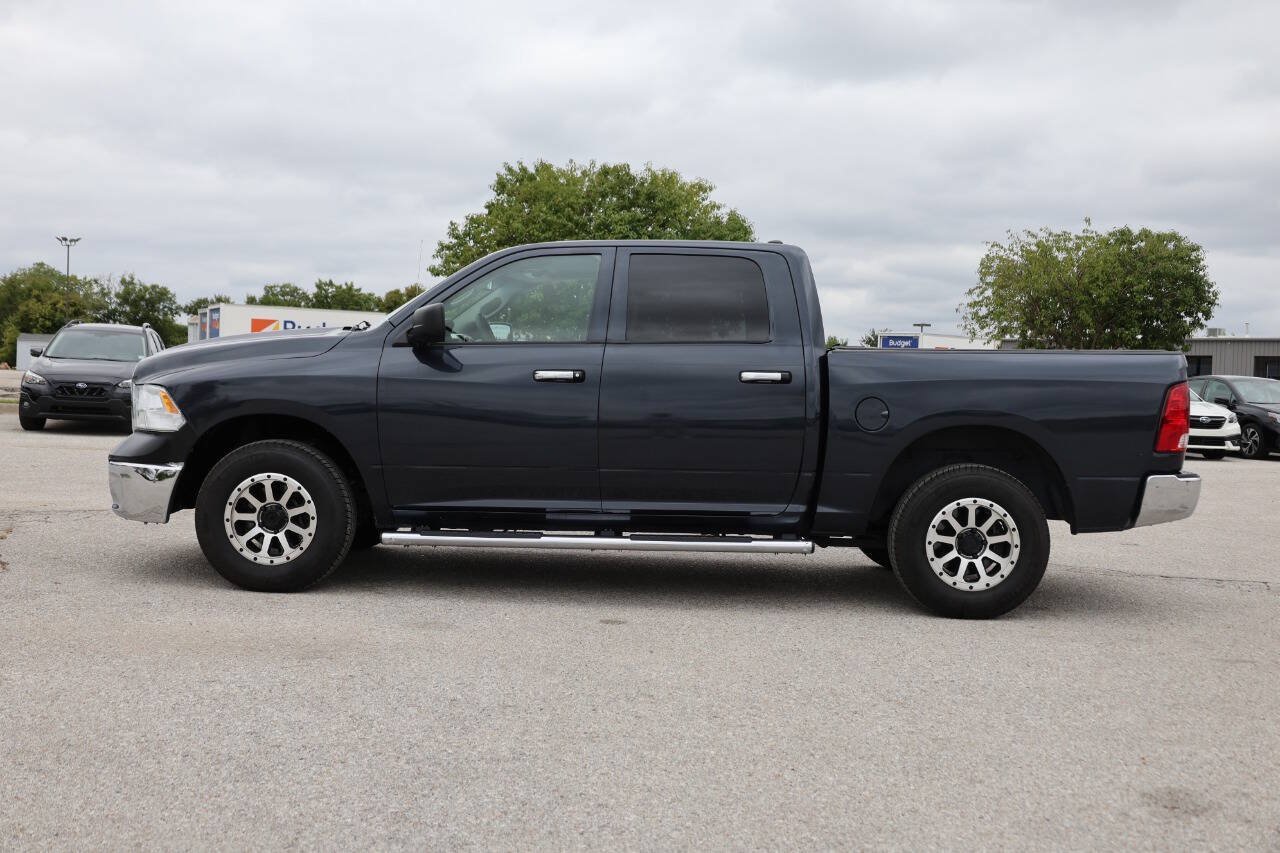 Used 2016 RAM 1500 Classic SLT AWD/4WD image 8