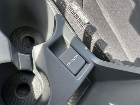 Certified 2025 Subaru Crosstrek 2.0i Premium image 19