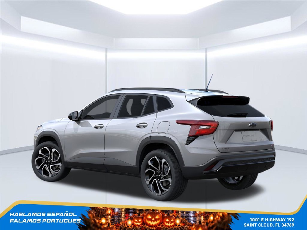 New 2026 Chevrolet Trax RS w/ Sunroof Package FWD image 2