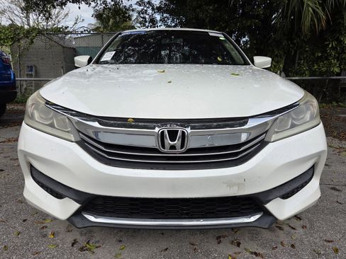 Used 2017 Honda Accord LX image 2