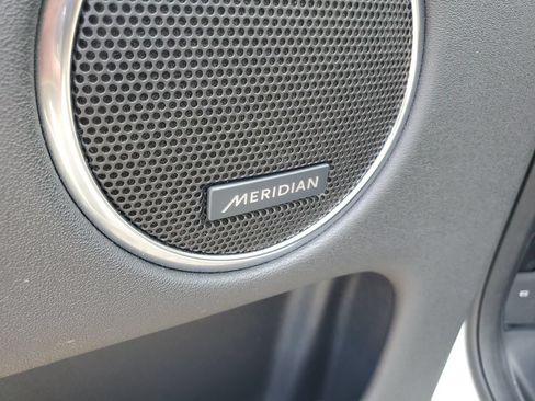 Used 2025 Land Rover Discovery Sport S AWD/4WD image 10