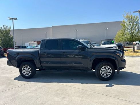 Used 2026 Toyota Tacoma SR5 RWD image 2