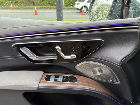 Certified 2023 Mercedes-Benz EQS 580 4MATIC SUV image 14
