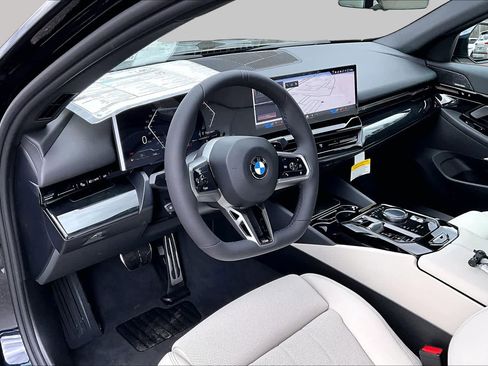 New 2026 BMW 530i xDrive w/ M Sport Package AWD/4WD image 9