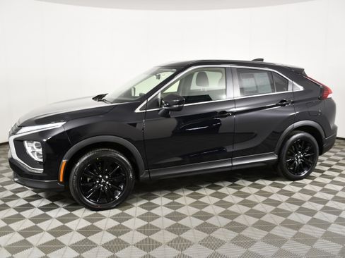 Used 2023 Mitsubishi Eclipse Cross LE AWD/4WD image 9