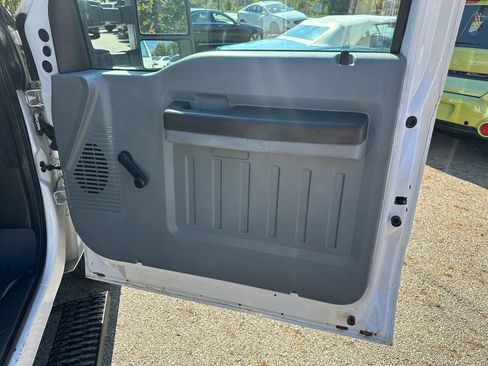 Used 2014 Ford F250 XL AWD/4WD image 19