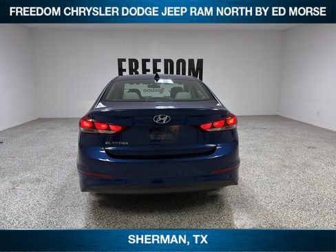 Used 2017 Hyundai Elantra SE FWD image 5