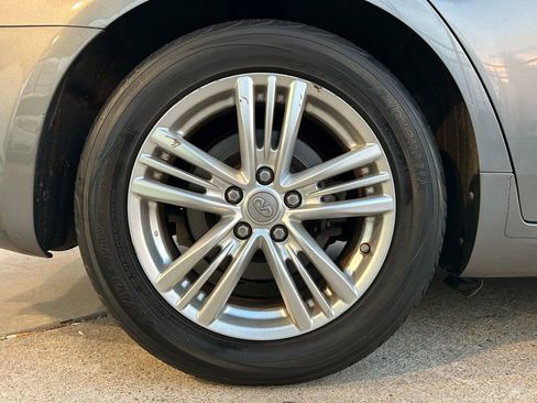 Used 2012 INFINITI G37 Journey w/ Premium Pkg image 26