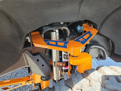 Used 2025 GMC Sierra 3500 Denali Ultimate image 13