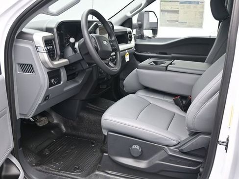 Used 2024 Ford F250 XL w/ Snow Plow Prep Package AWD/4WD image 7