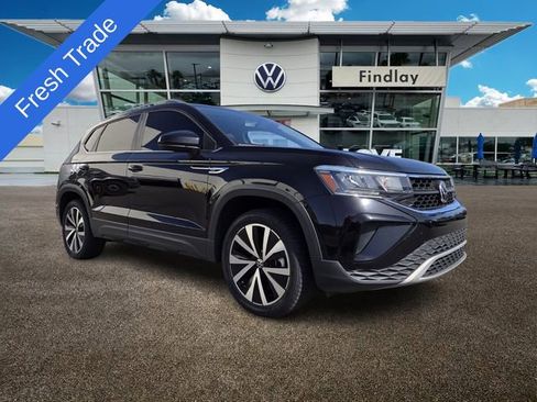 Certified 2022 Volkswagen Taos SE w/ Panoramic Sunroof Package image 1