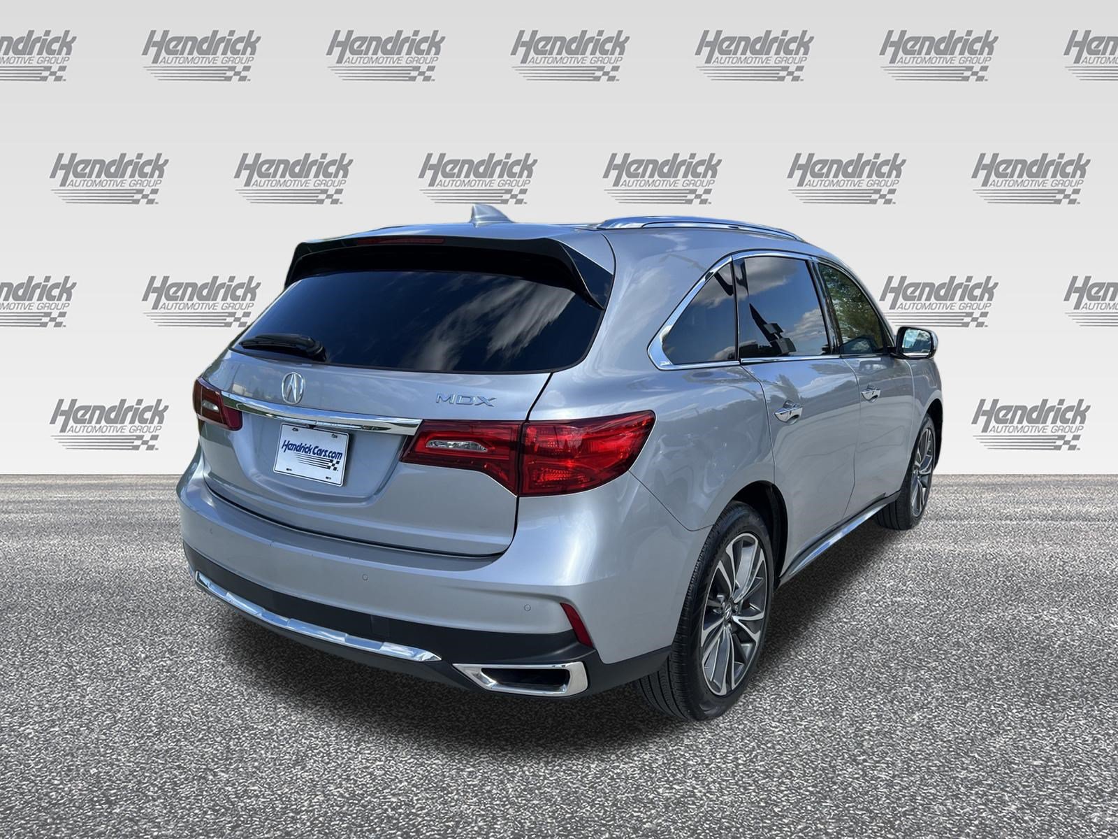 Used 2020 Acura MDX w/ Technology Package FWD image 9