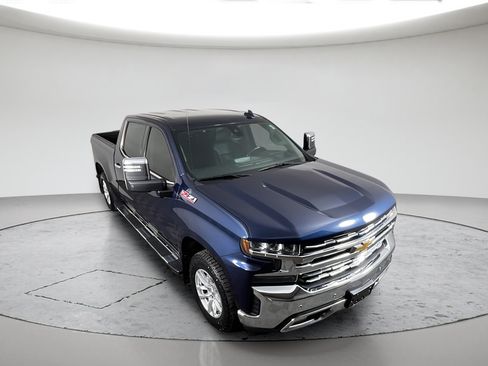 Used 2021 Chevrolet Silverado 1500 LTZ w/ Technology Package AWD/4WD image 12