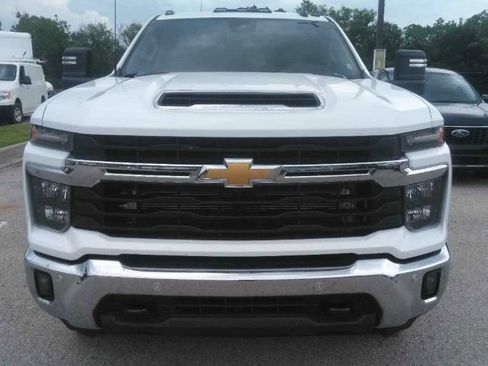 Used 2025 Chevrolet Silverado 3500 LT w/ Safety Package AWD/4WD image 10
