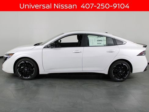 New 2026 Nissan Sentra SR w/ SR Premium Package FWD image 7