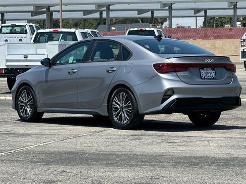 Used 2023 Kia Forte GT-Line w/ GT-Line Premium Package FWD image 5