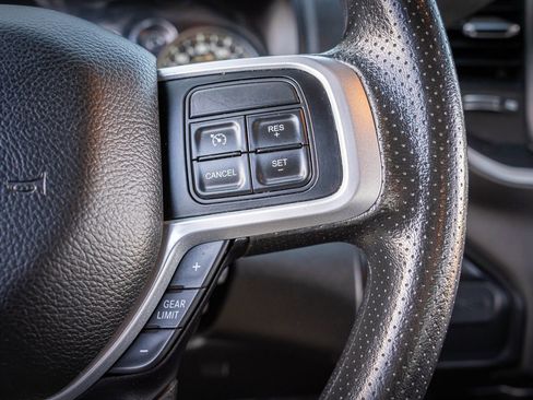 Used 2021 RAM 2500 Big Horn image 17