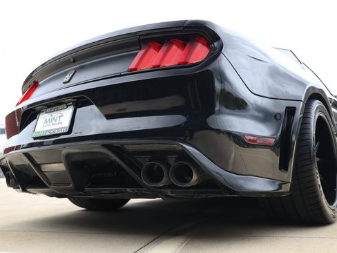 Used 2016 Ford Mustang Shelby GT350 w/ Technology Package RWD image 52