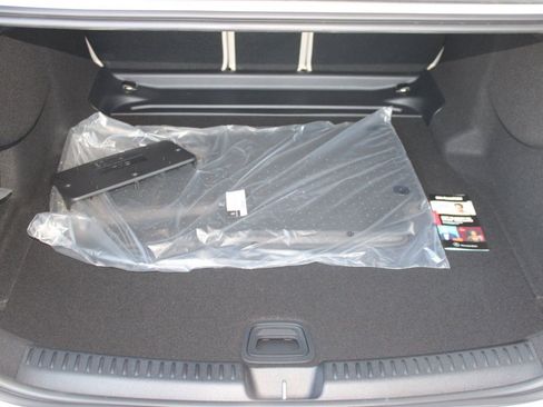 Used 2026 Mercedes-Benz E 350 Sedan image 30