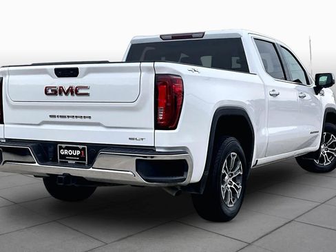 Used 2025 GMC Sierra 1500 SLT AWD/4WD image 13