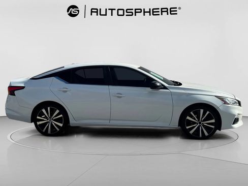 Used 2019 Nissan Altima 2.5 SR image 11
