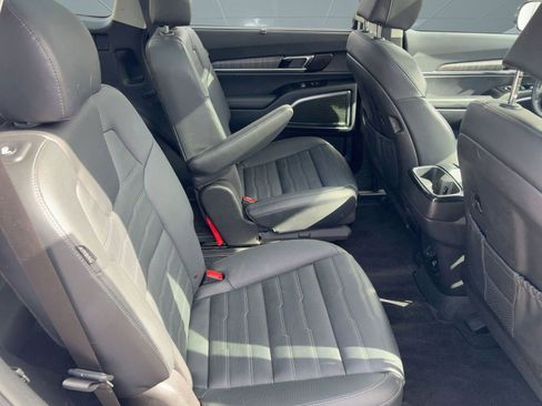 Used 2024 Kia Telluride SX Prestige image 29
