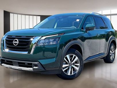 Used 2025 Nissan Pathfinder SL