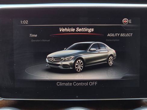 Used 2015 Mercedes-Benz C 300 4MATIC Sedan image 23