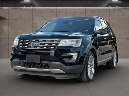 Used 2016 Ford Explorer Limited w/ Equipment Group 301A FWD image 6