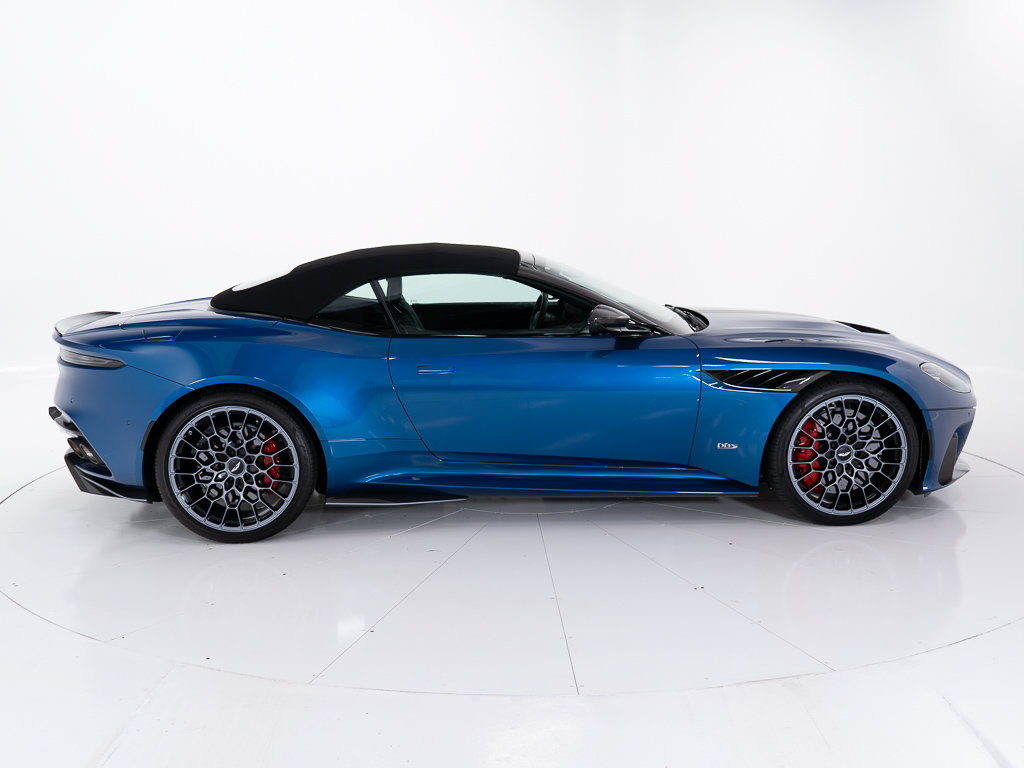 Used 2023 Aston Martin DBS Superleggera Volante RWD image 15