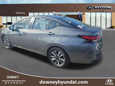 Used 2025 Nissan Versa SV FWD image 3