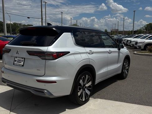 Used 2025 Mitsubishi Outlander SEL FWD image 5