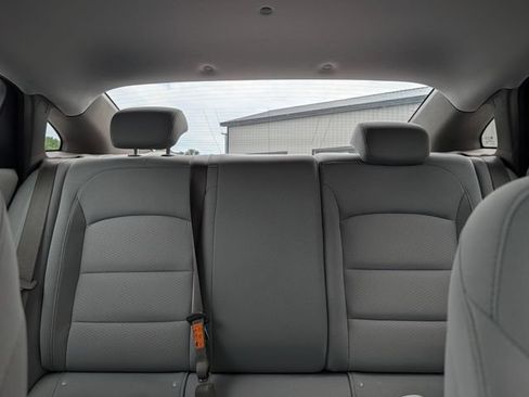 Used 2023 Chevrolet Malibu LS FWD image 17
